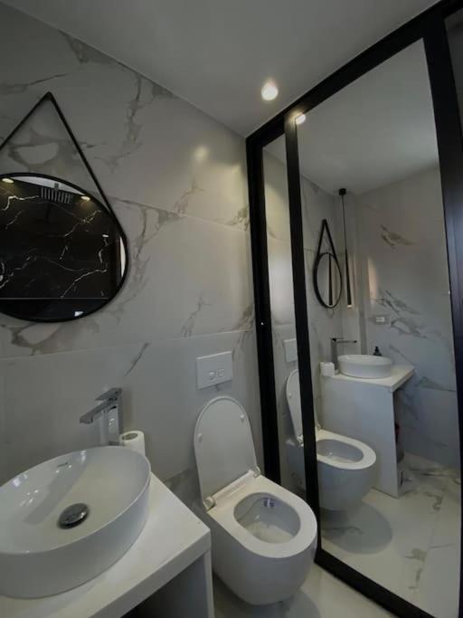 Tirana Elegant Apartment Luaran gambar